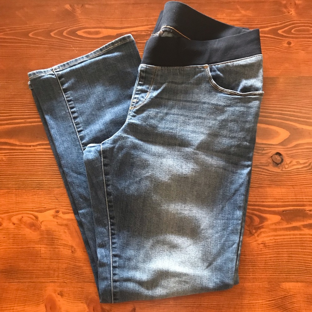 Liz Lange Under belly style maternity jeans